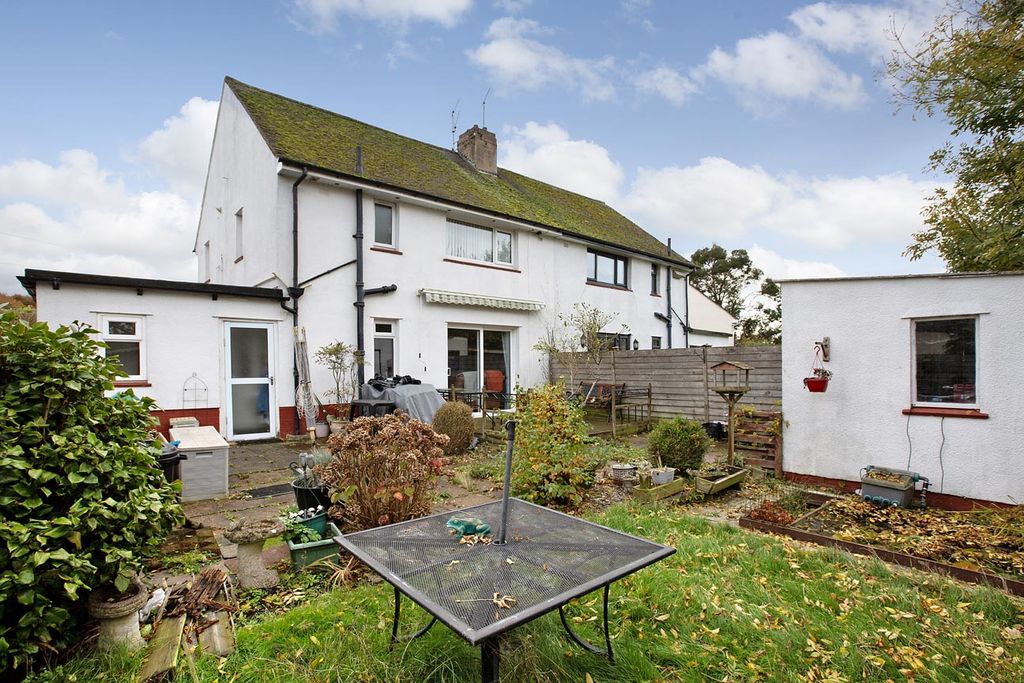 Property photo 2 of 10 Photo 2