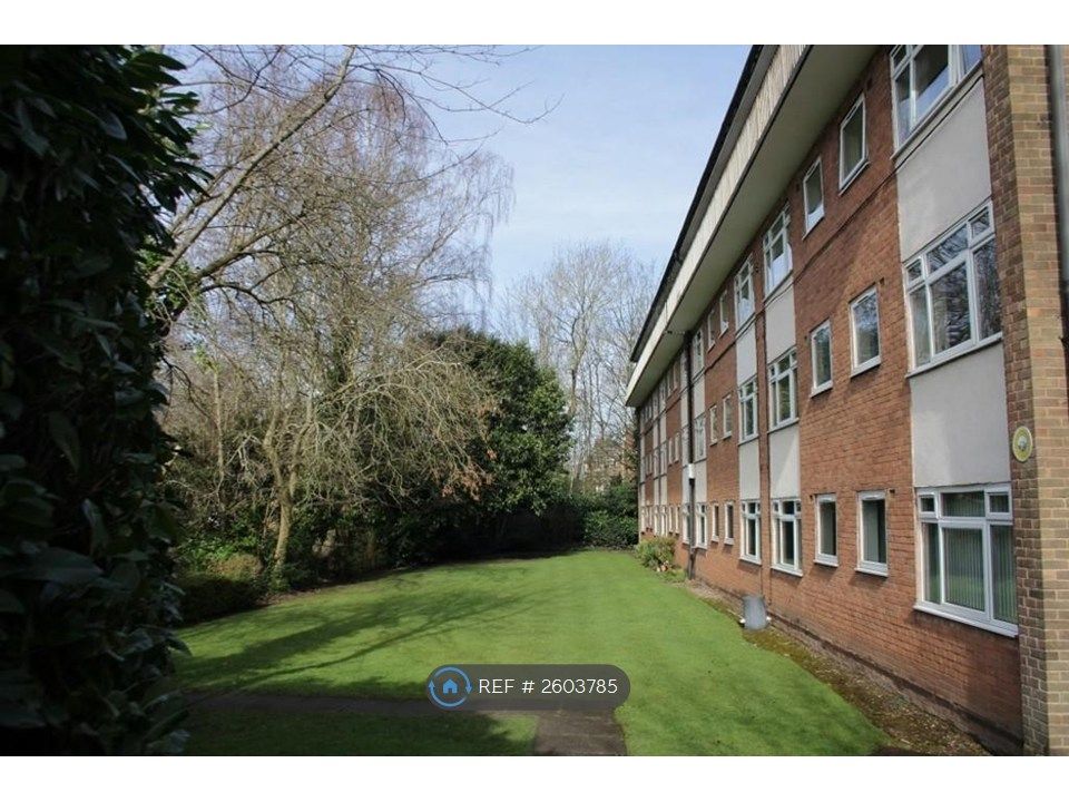 Property photo 1 of 11 Private Communal Garden