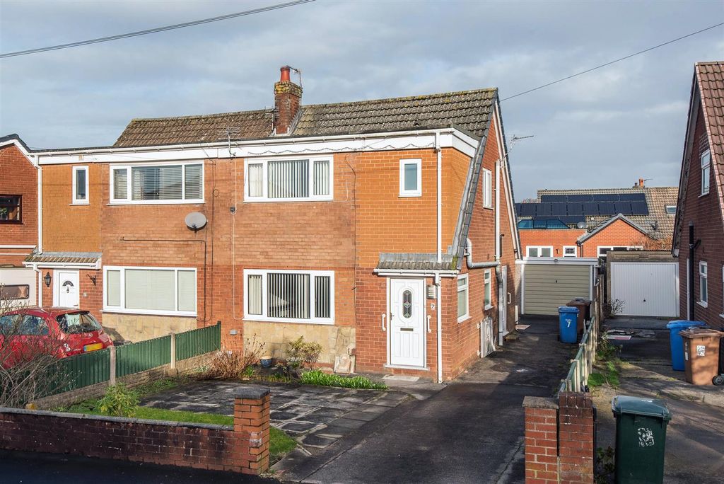 Property photo 1 of 20 Front External