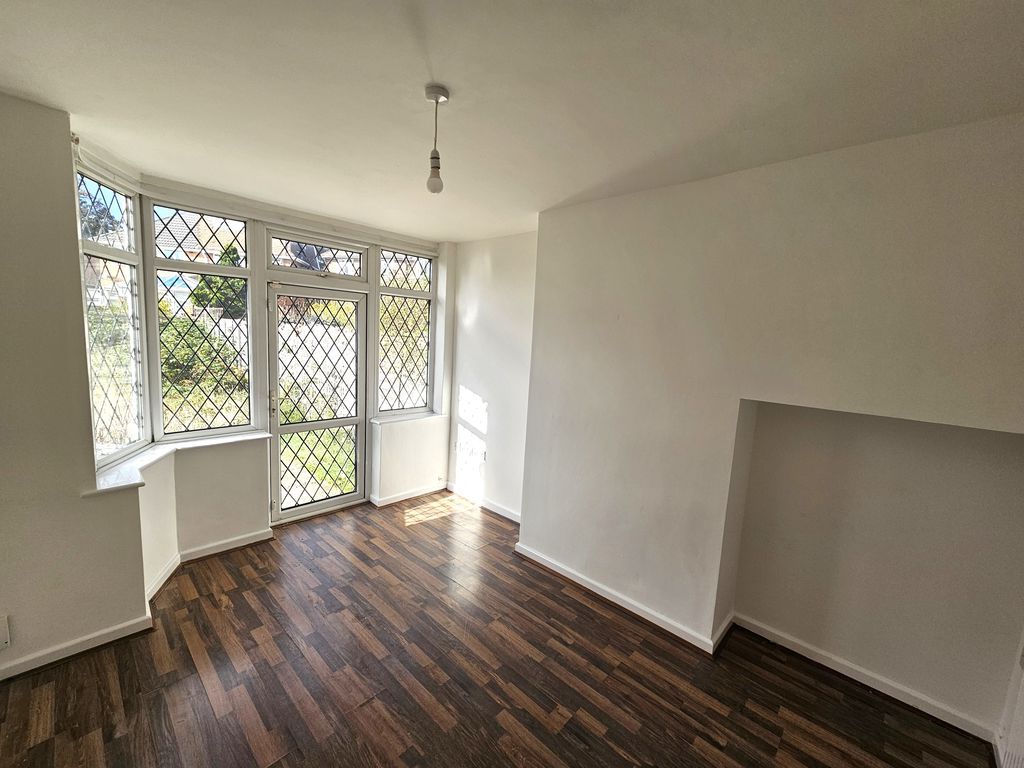 Property photo 3 of 12 Photo 10