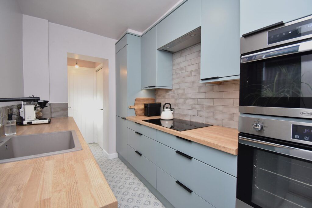 Property photo 3 of 32