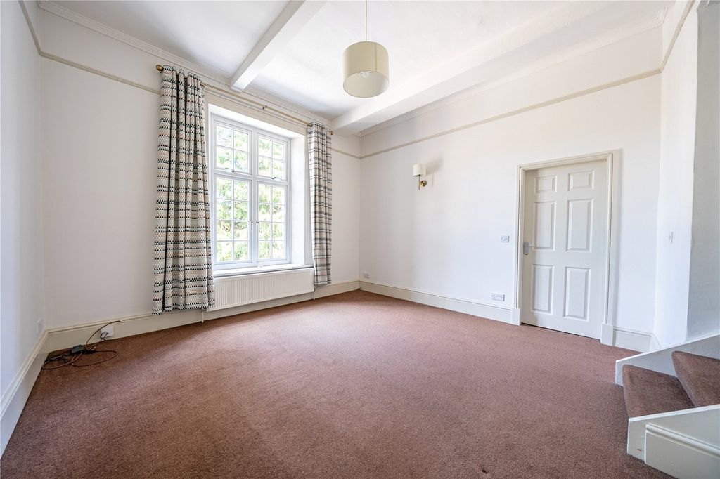 Property photo 3 of 11 Picture No. 15