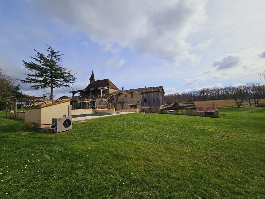 Property photo 3 of 24