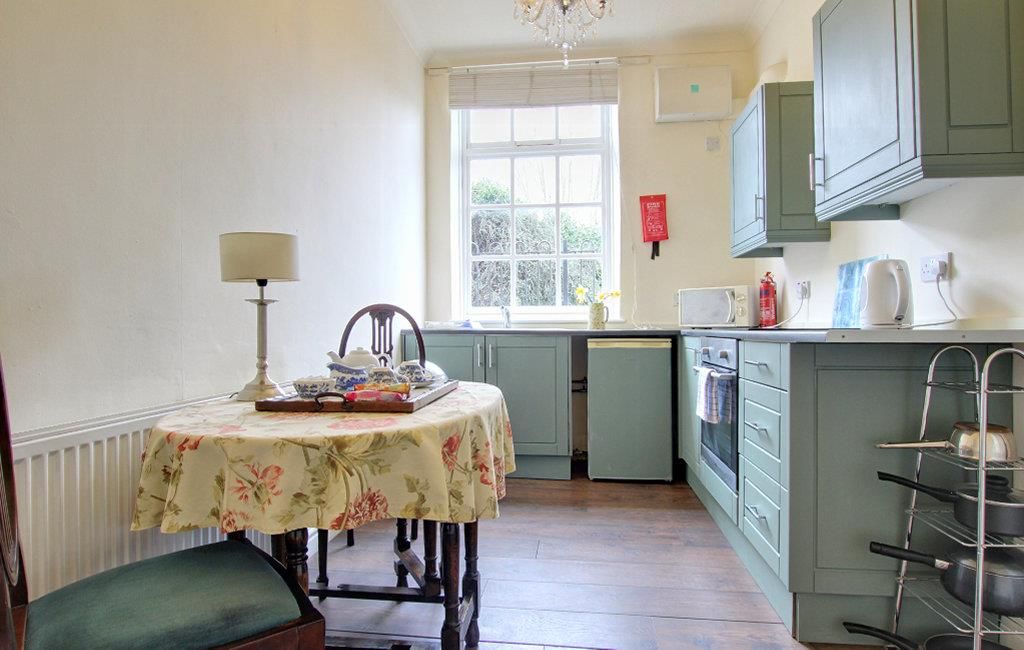 Property photo 3 of 6 Img_5770-Img_5772_Lzn.Jpg