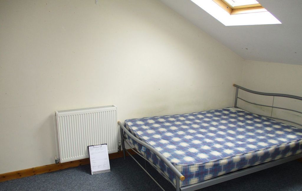 Property photo 2 of 4