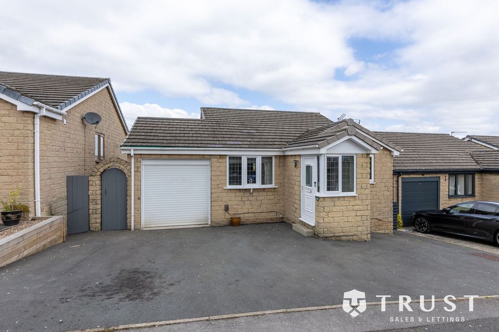 Property photo 1 of 36