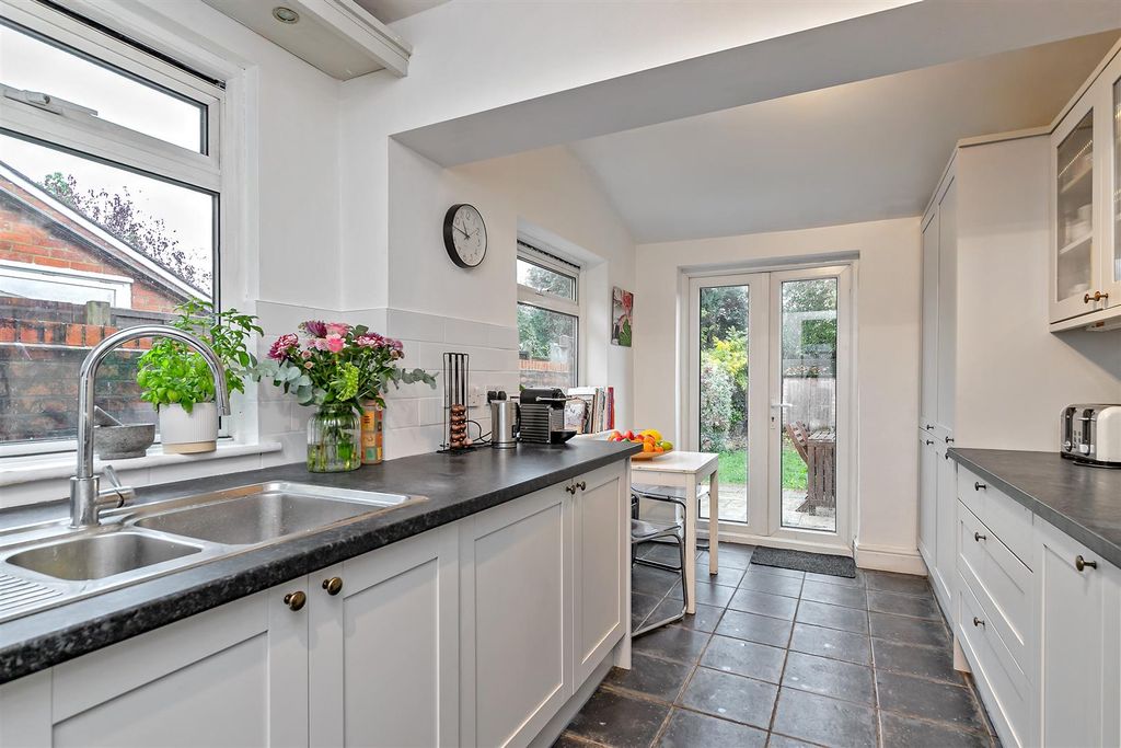 Property photo 3 of 20 68Culverroad-13.Jpg