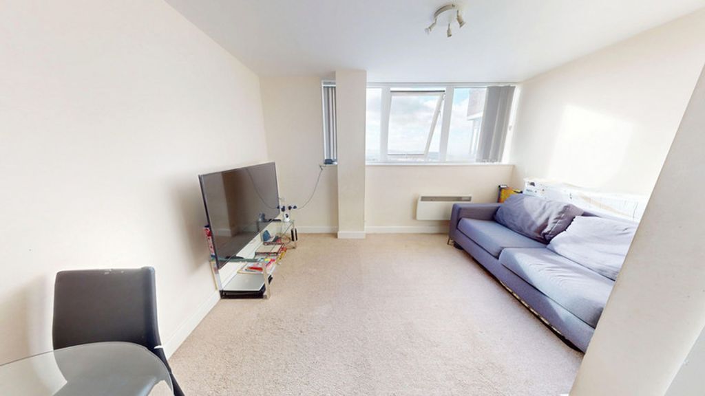 Property photo 2 of 7