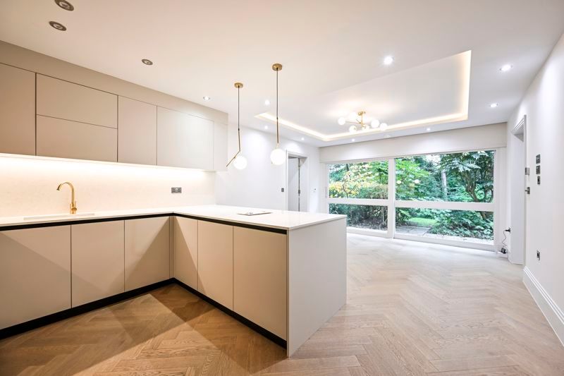 Property photo 1 of 21 Photo 18