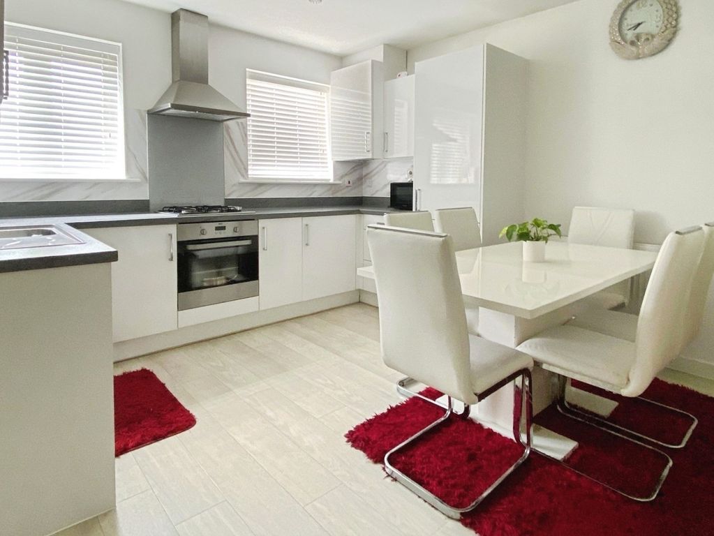 Property photo 2 of 8 Pbox-Img.Jpg