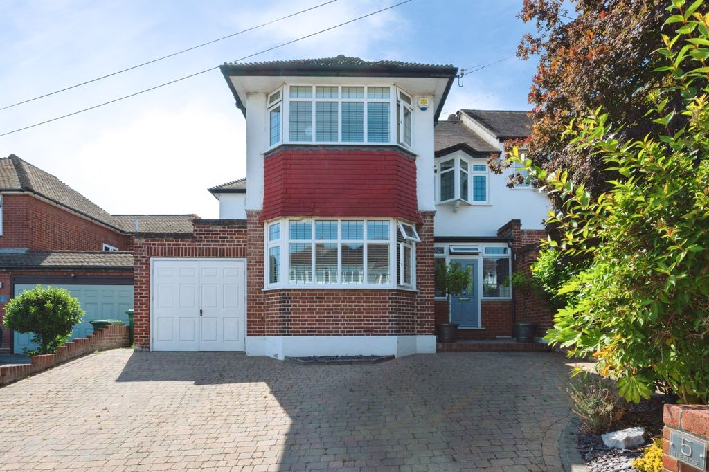 Property photo 1 of 24