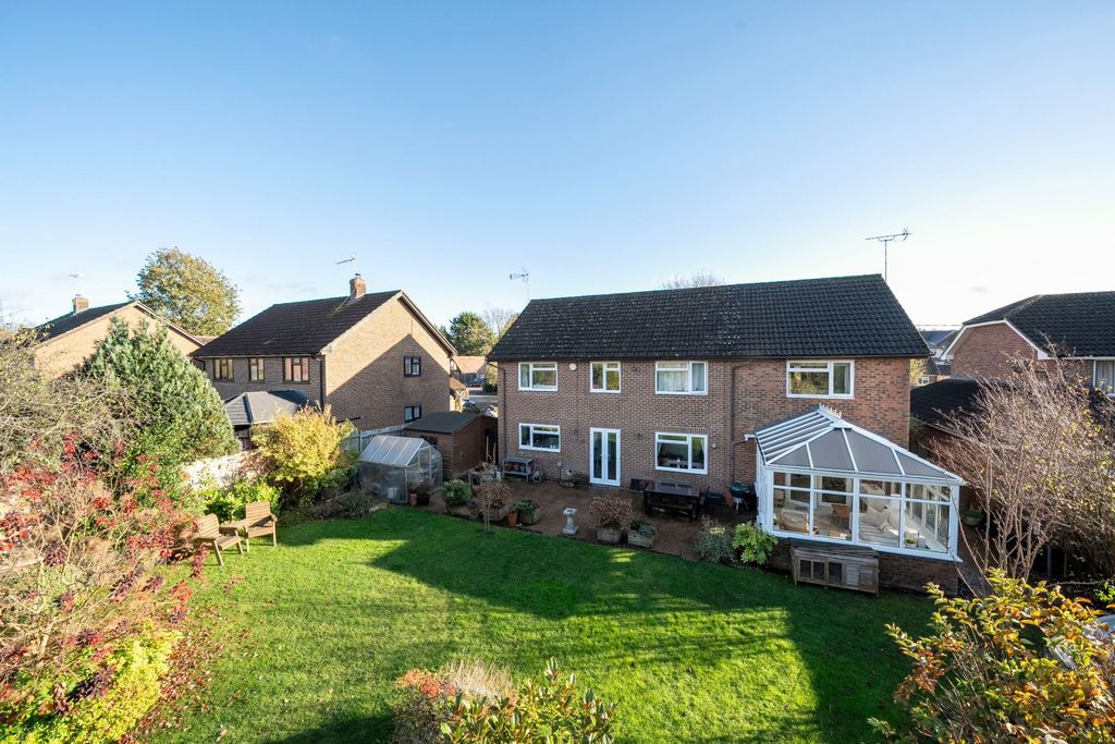 Property photo 2 of 49