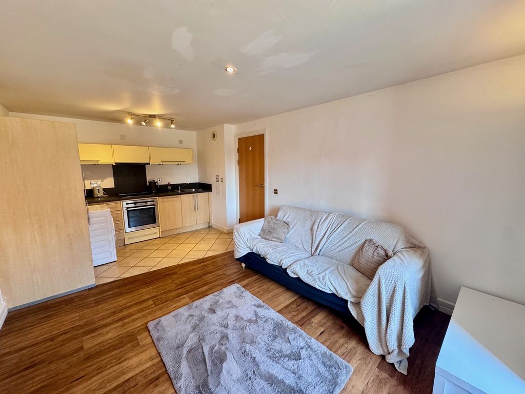 Property photo 3 of 11