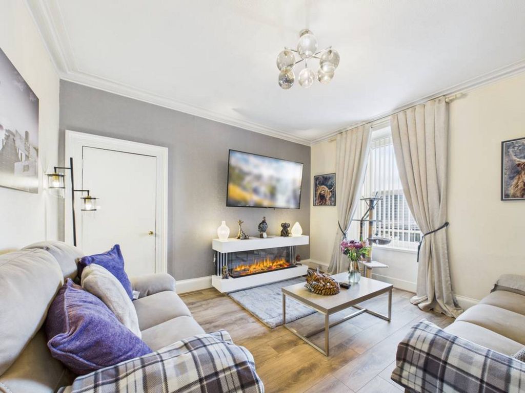 Property photo 1 of 28