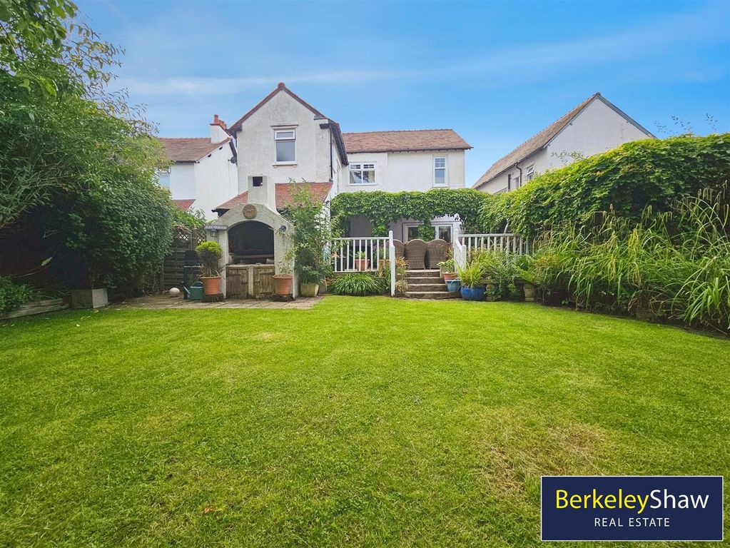 Property photo 2 of 32 Garden