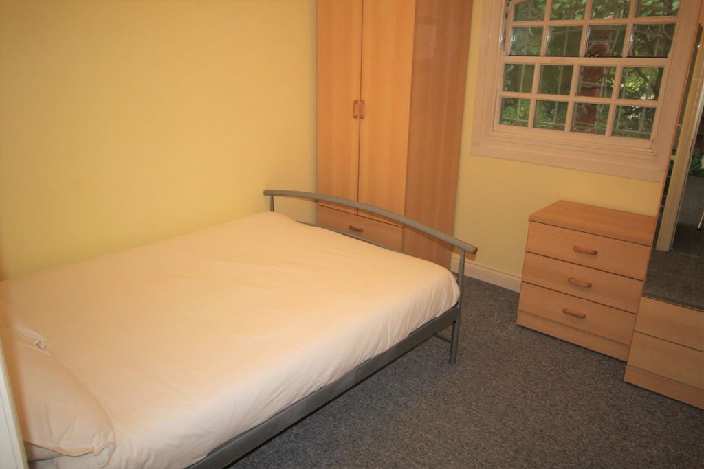 Property photo 2 of 4