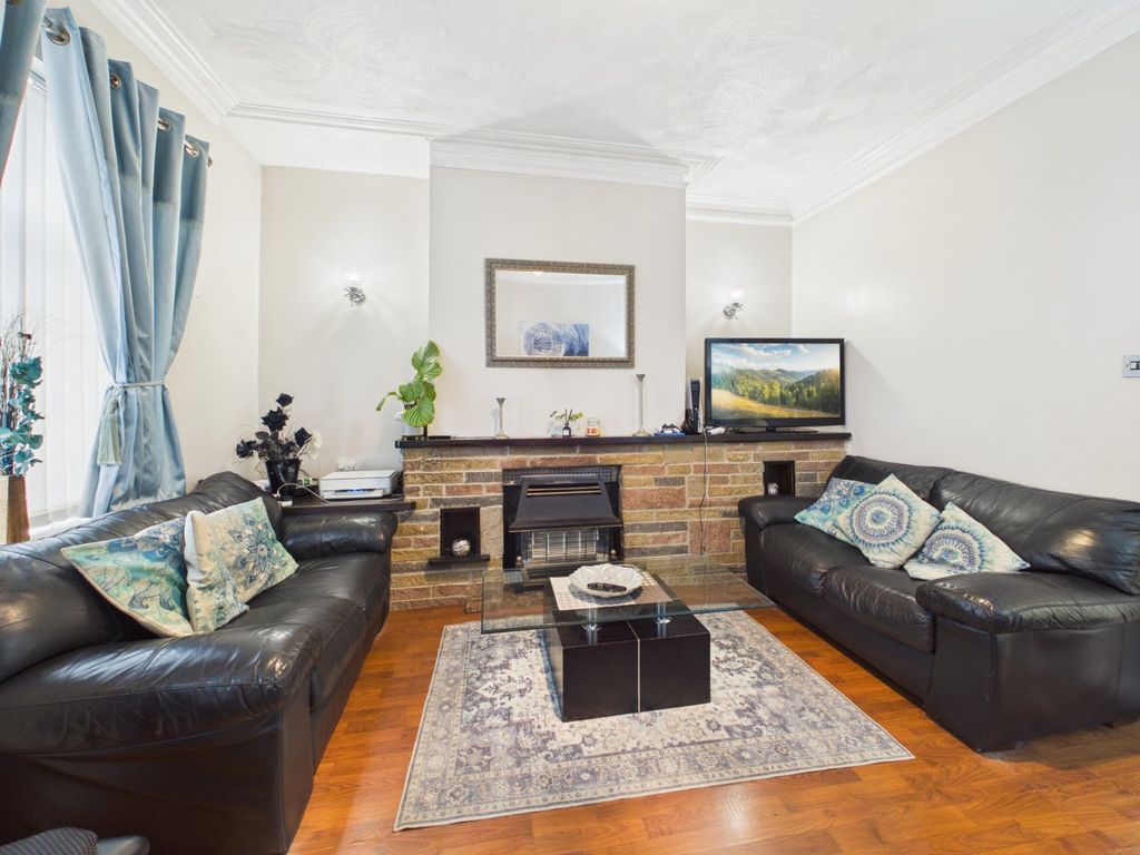 Property photo 3 of 13 Picture No. 01