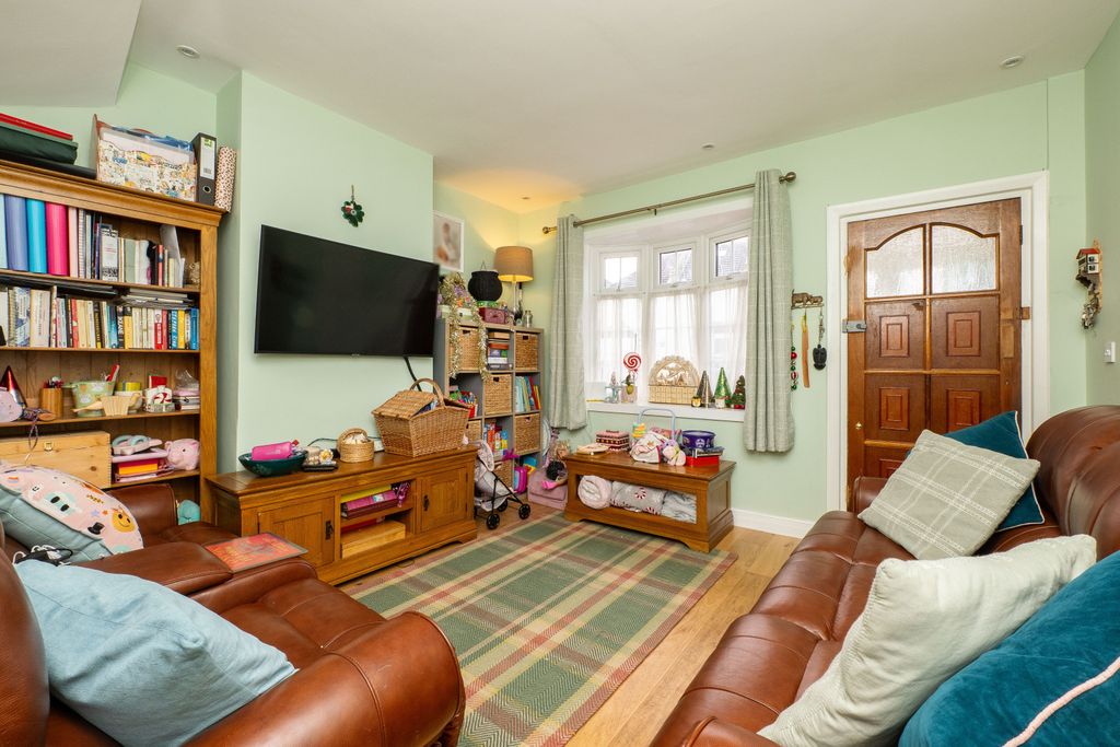 Property photo 2 of 21 Picture No. 04