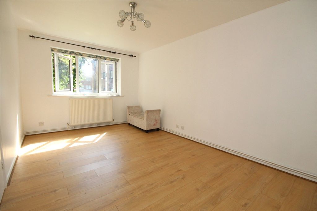 Property photo 3 of 6 Picture No. 03