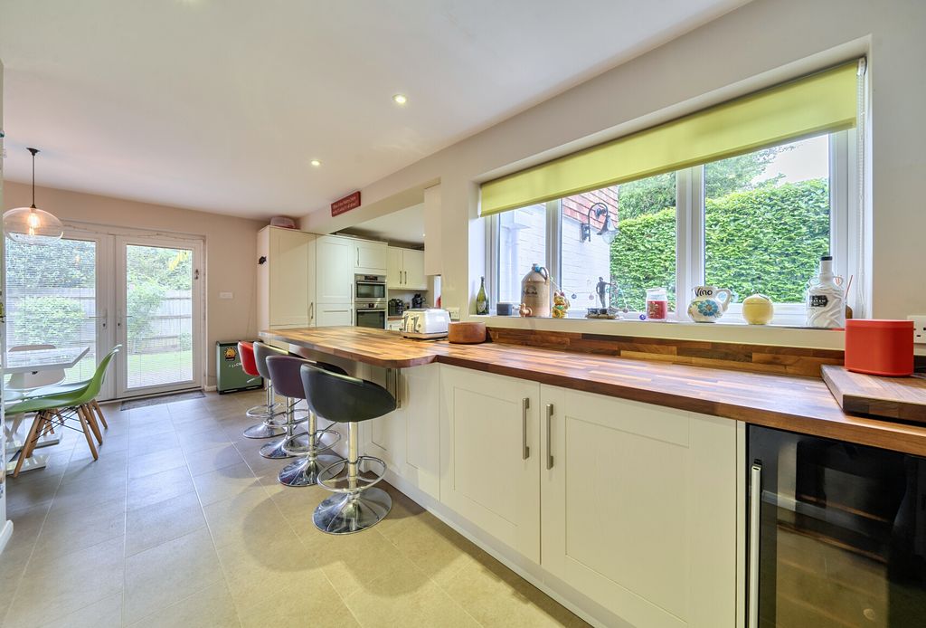 Property photo 3 of 21 1455484-7-6A01Dd3...
