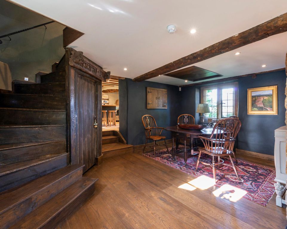 Property photo 3 of 16 Image