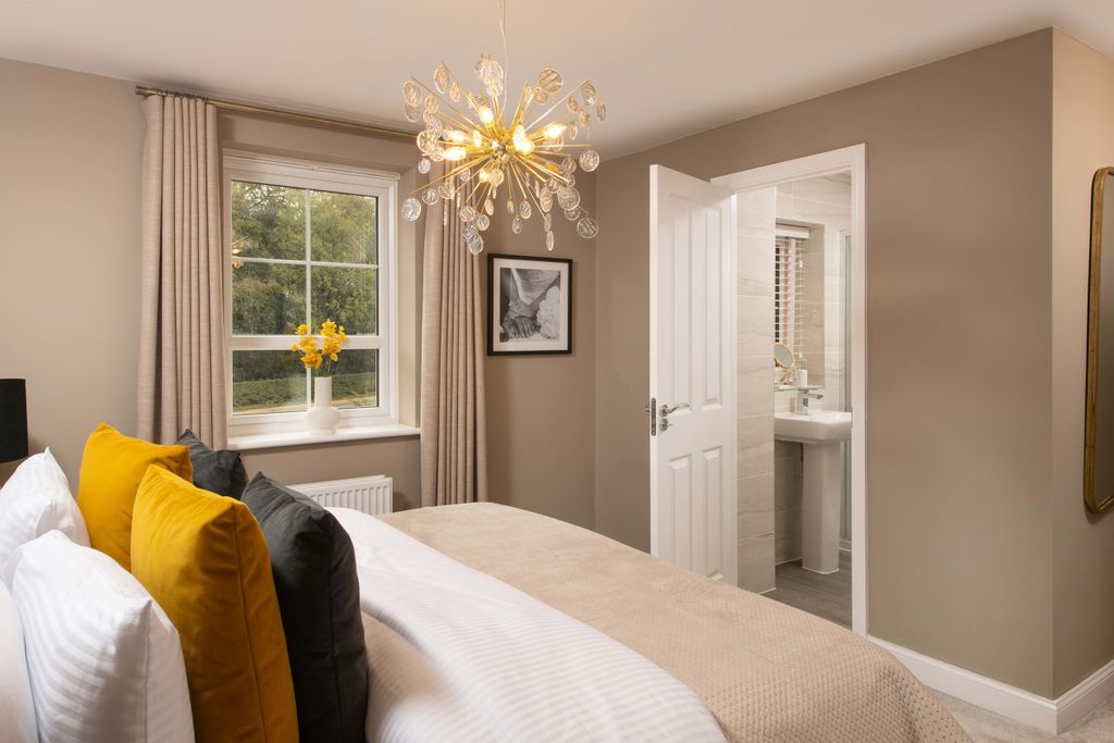 Property photo 3 of 8 Hemsworth Master Bedroom