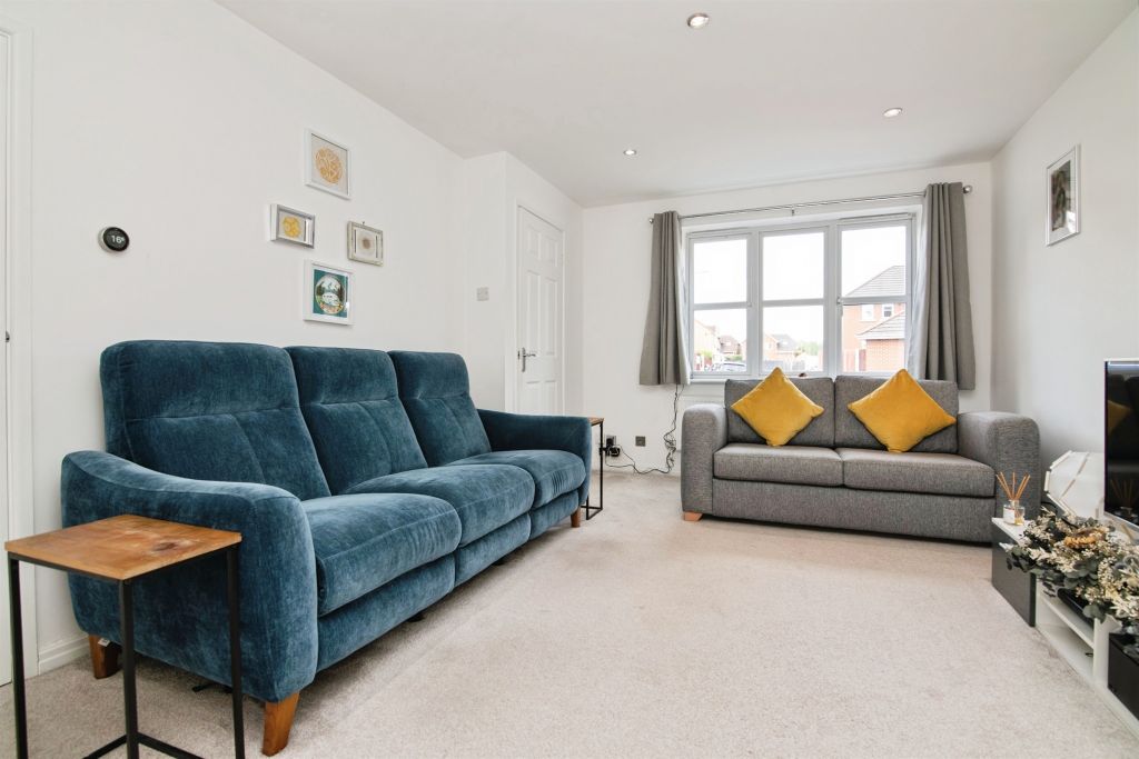 Property photo 3 of 16