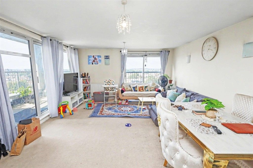 Property photo 3 of 5