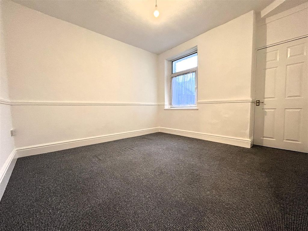 Property photo 3 of 8 Reception Room