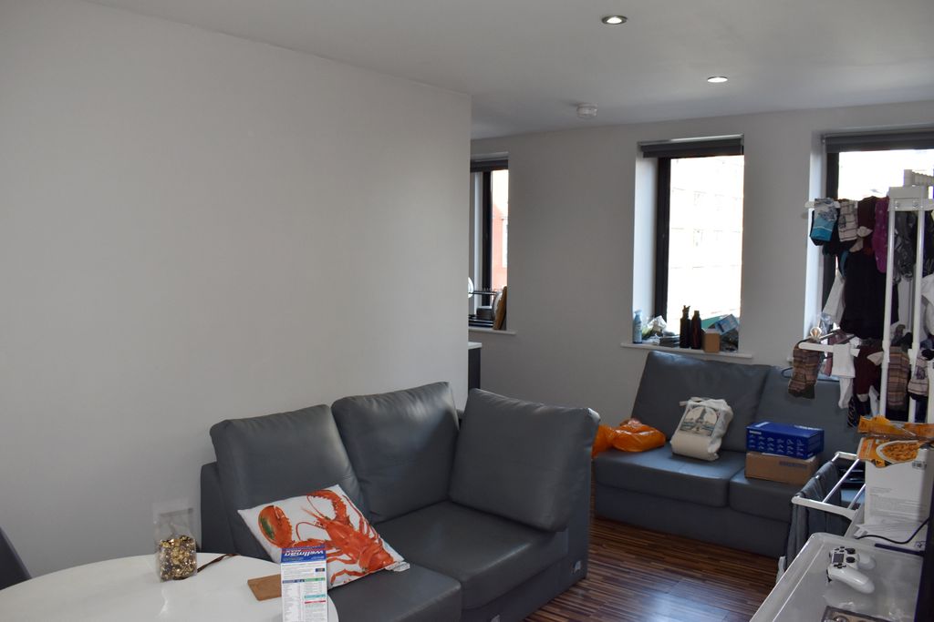 Property photo 2 of 4 Lounge