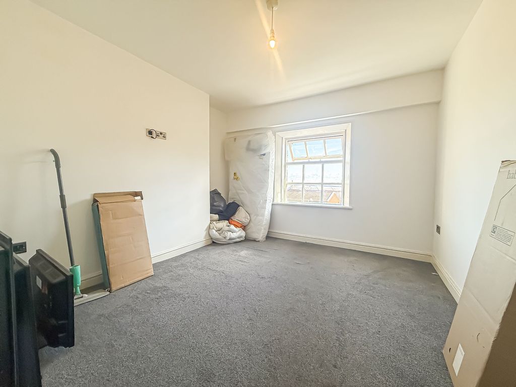 2 bed flat for saleHamilton Square, Birkenhead CH41 photo 5
