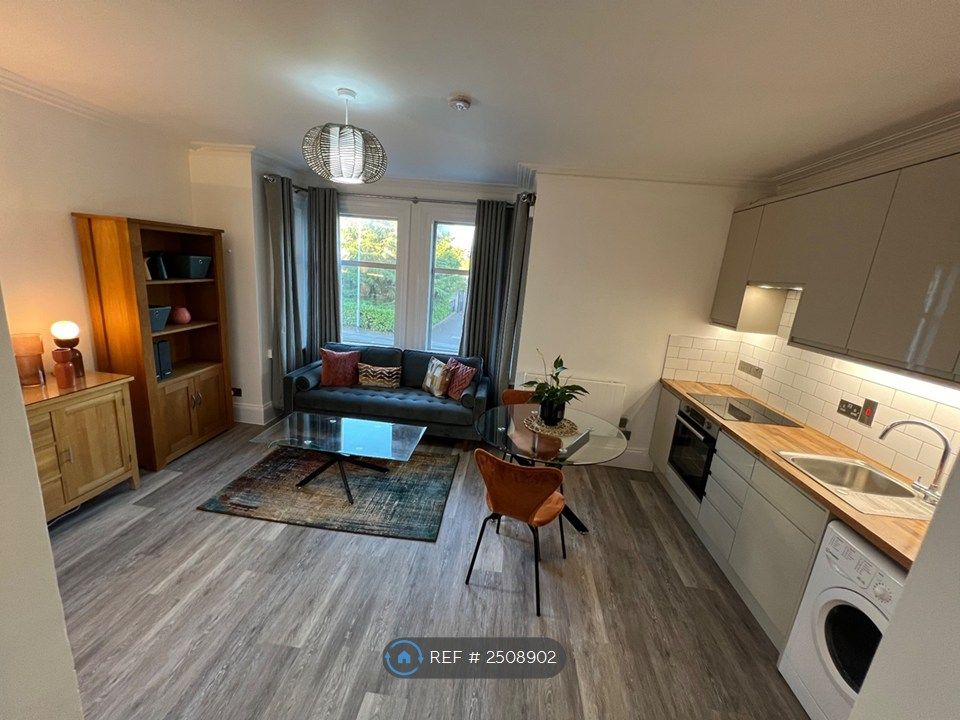 Property photo 1 of 18 Open Plan Living Room With Quality Kitchen