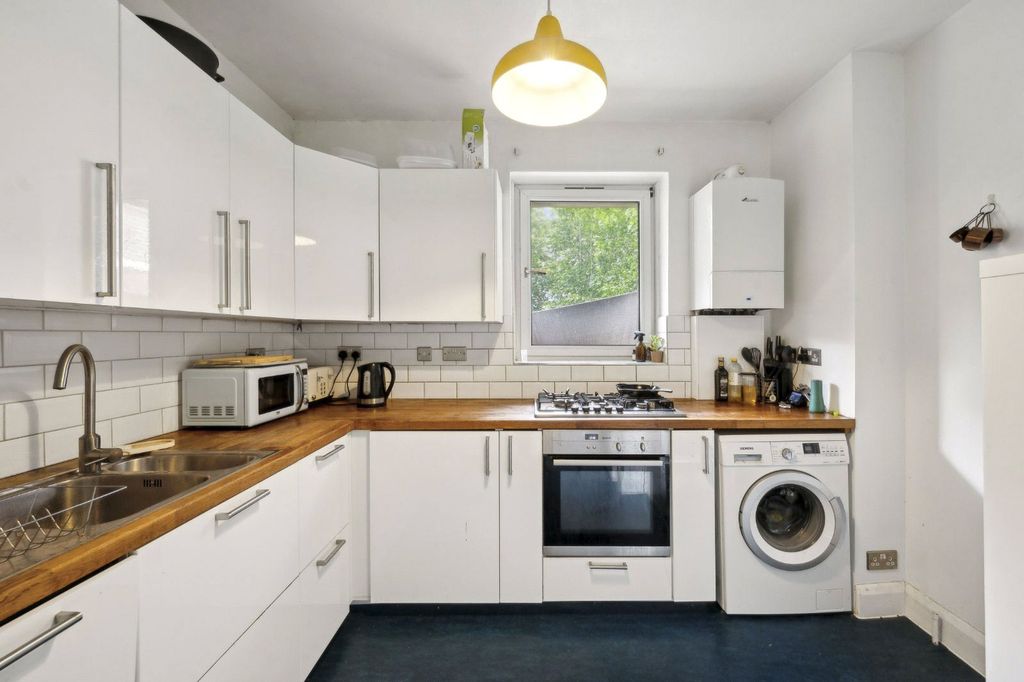 Property photo 2 of 5 Picture No. 02