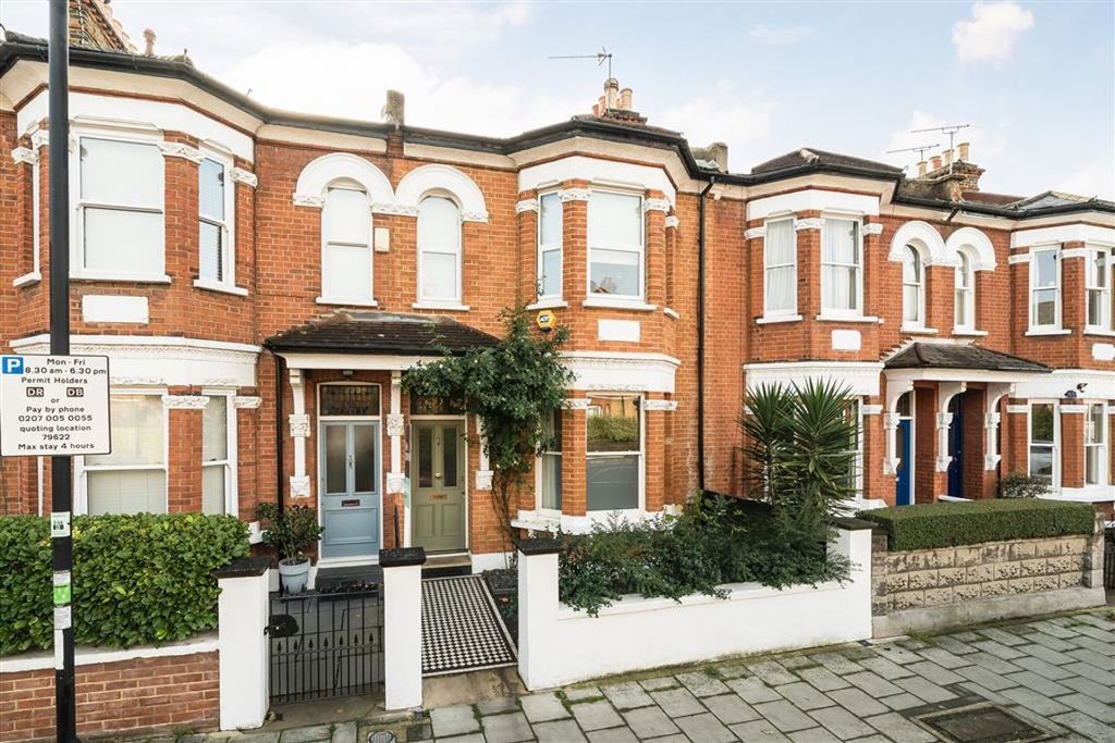 Property photo 1 of 8