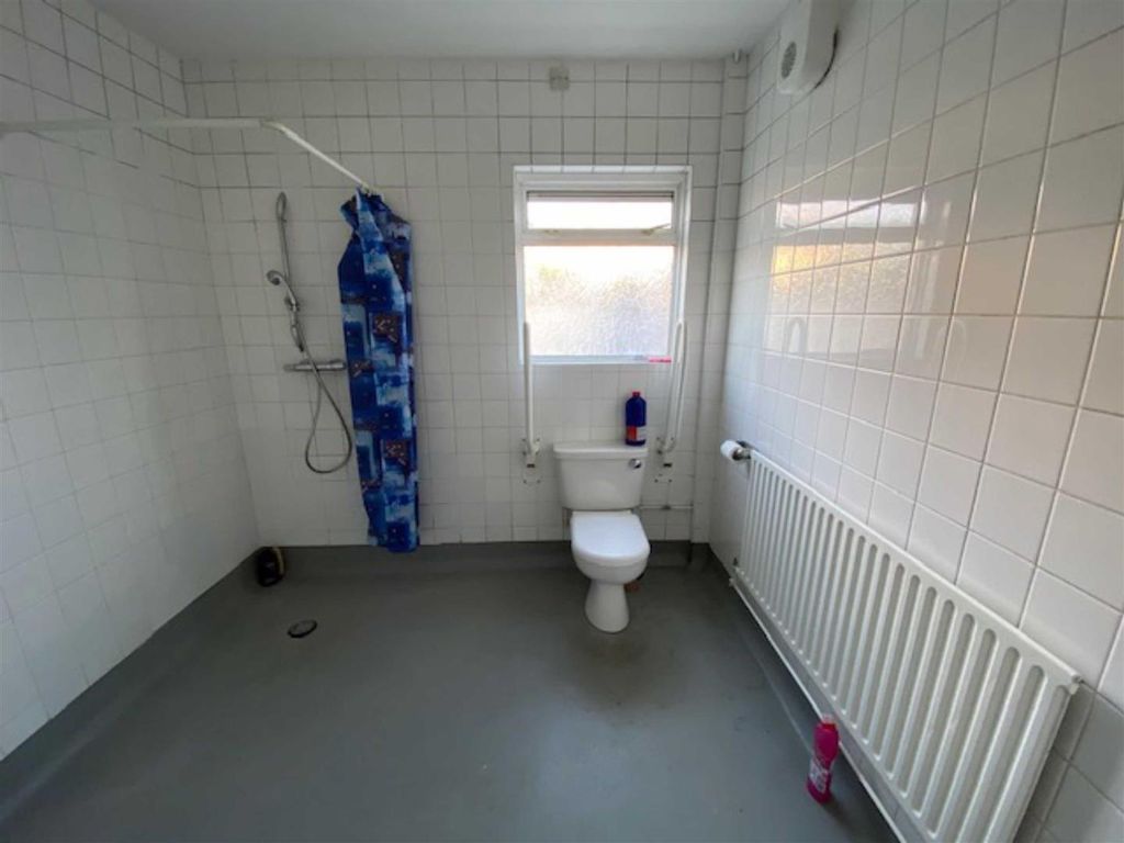Property photo 3 of 3