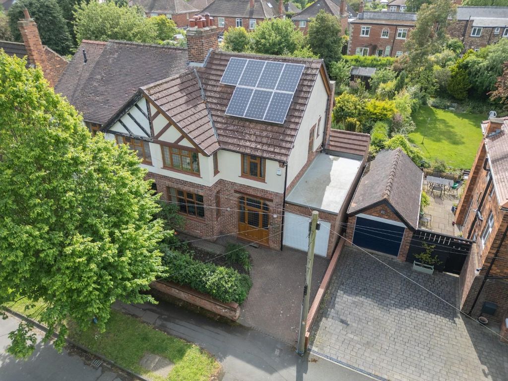 Property photo 1 of 18 External