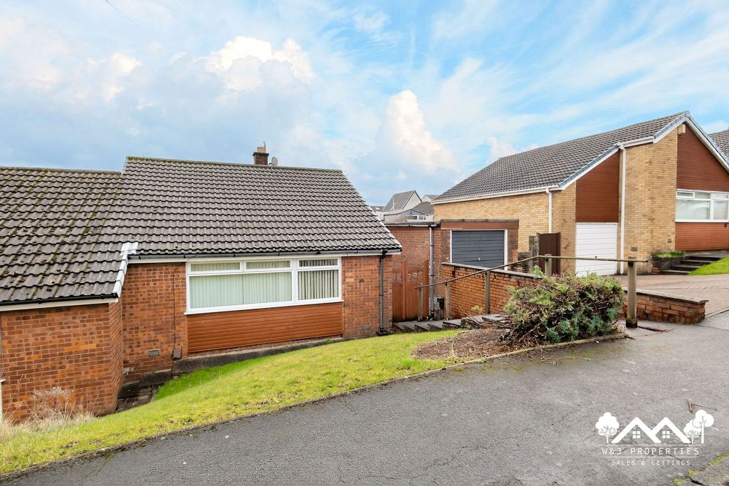 Property photo 1 of 25