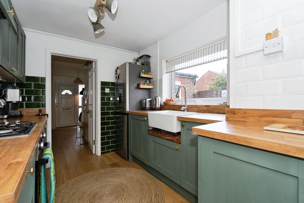 Property photo 3 of 17