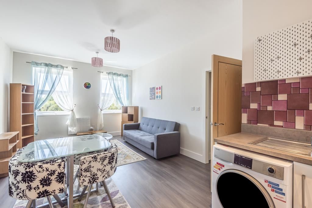 Property photo 2 of 10 Reception Room/Kitchen