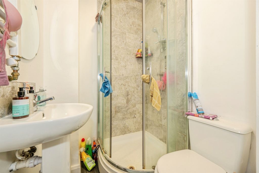 Property photo 3 of 20