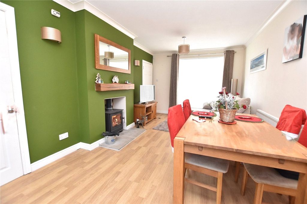 Property photo 2 of 15 Picture No. 29