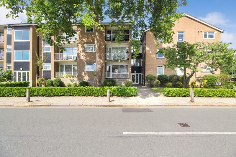Property photo 1 of 10 Eton Court
