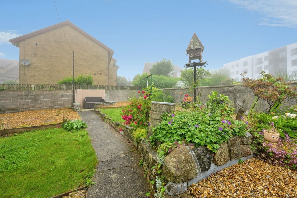 Property photo 1 of 24 Pbox-Img.Jpg
