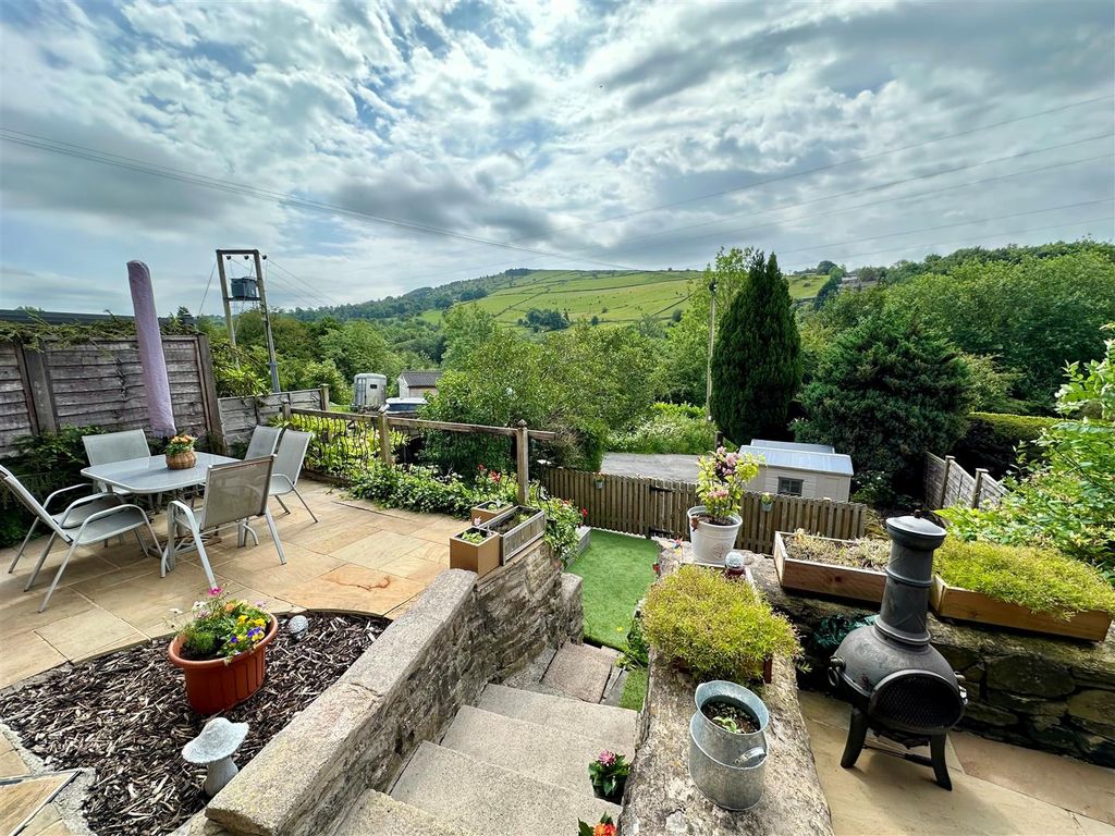 Property photo 2 of 15
