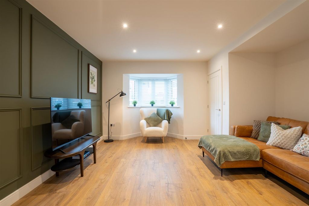 Property photo 2 of 29 Living Room