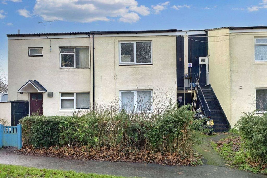 Property photo 1 of 12 14 Burnet, Stantonbury, Milton Keynes, Mk14 6Aj