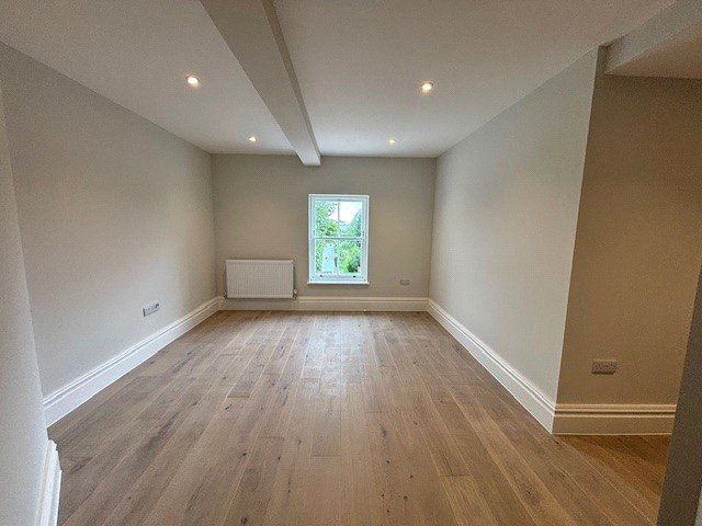 Property photo 1 of 11 Living / Dining