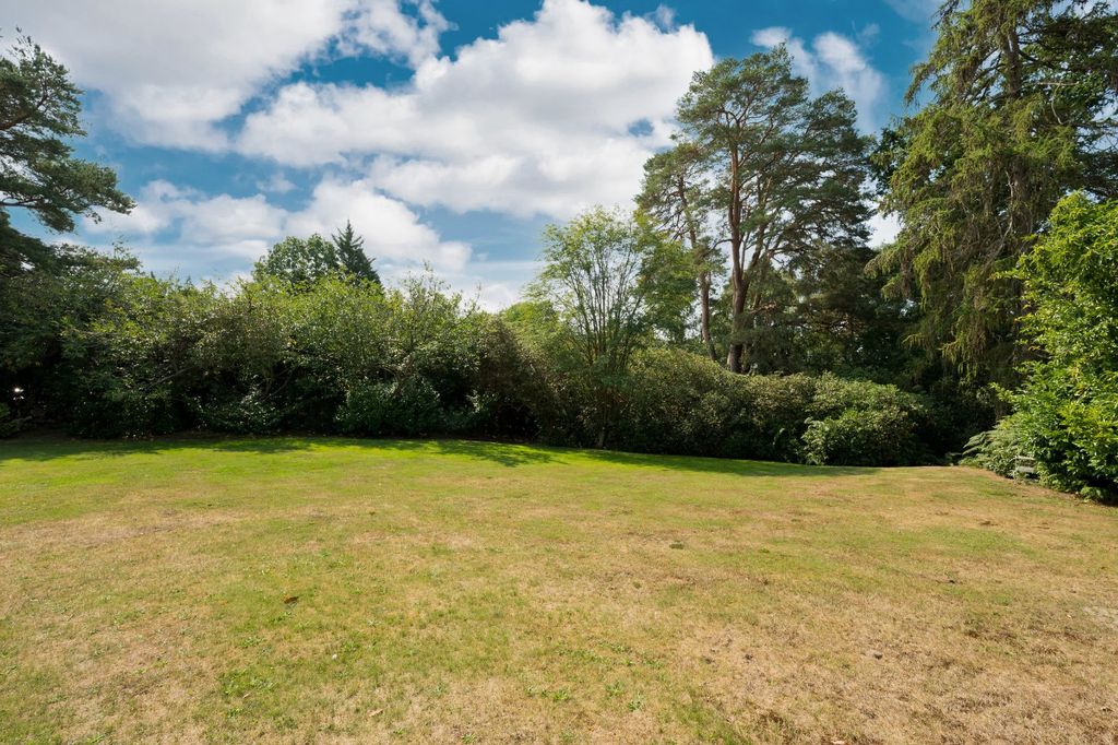 Property photo 3 of 27 Picture No. 06