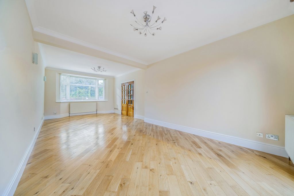 Property photo 3 of 14 1168272 (3)