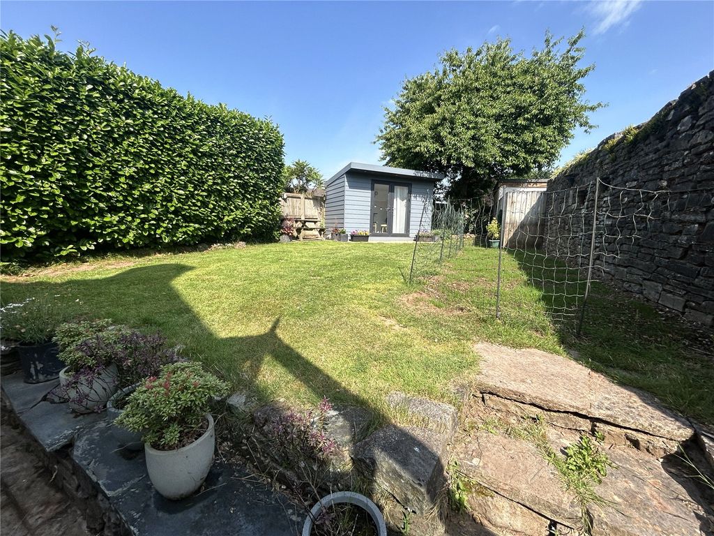 Property photo 3 of 15 Garden